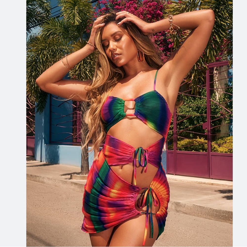 PrettyLittleThing Multicolor Mini Dress
